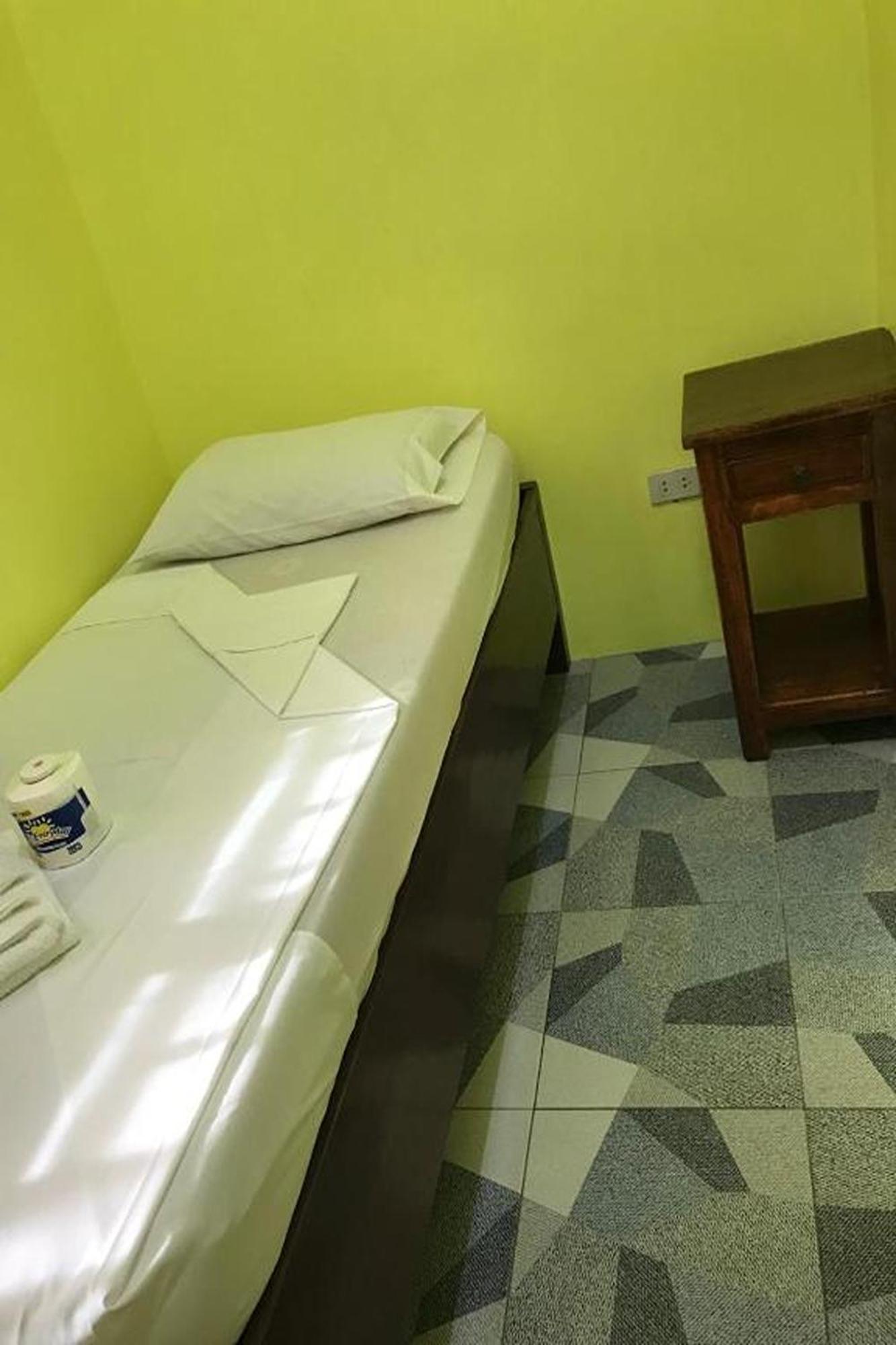 Luis Bay Travellers Lodge Coron Buitenkant foto