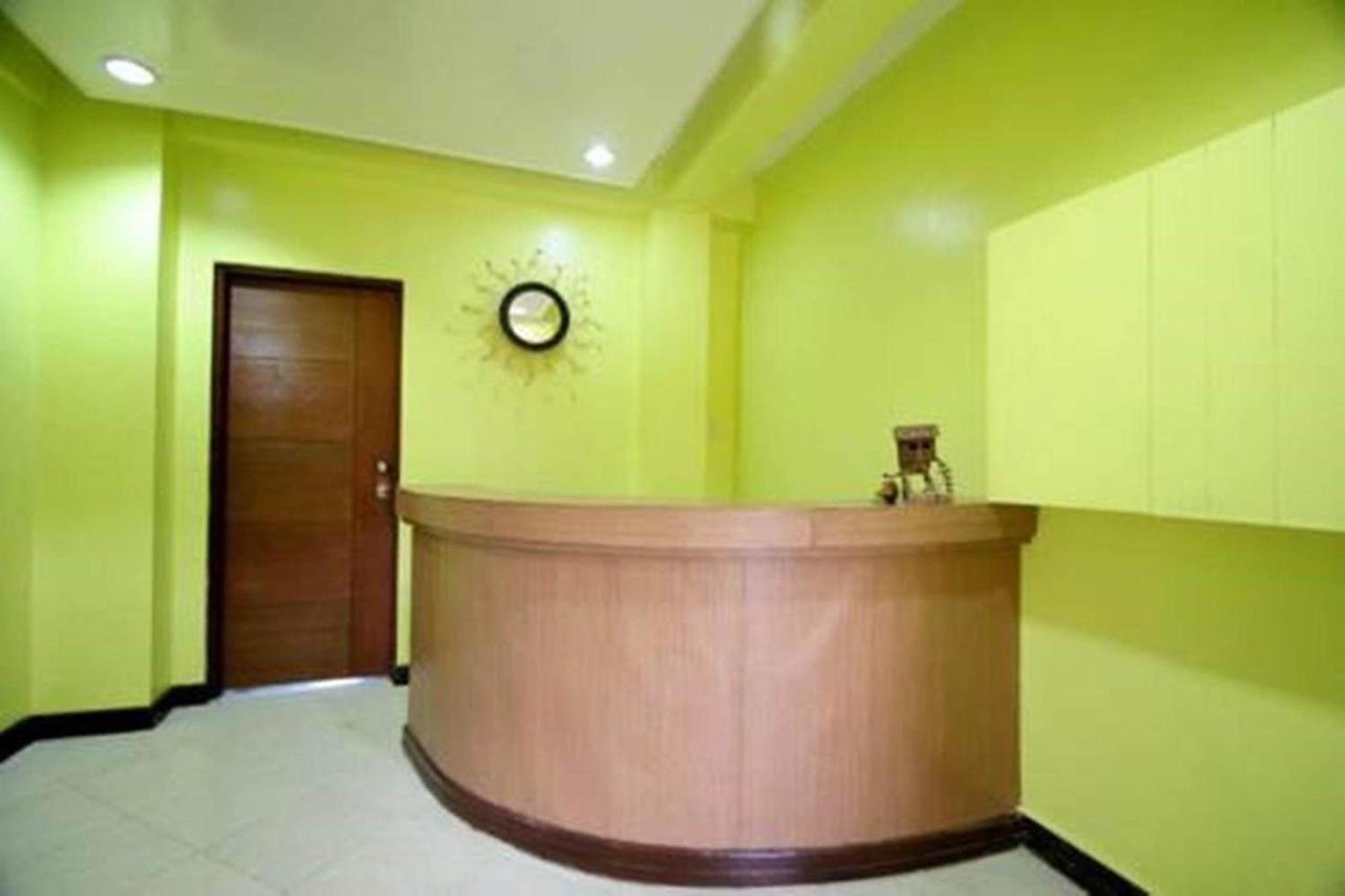Luis Bay Travellers Lodge Coron Buitenkant foto