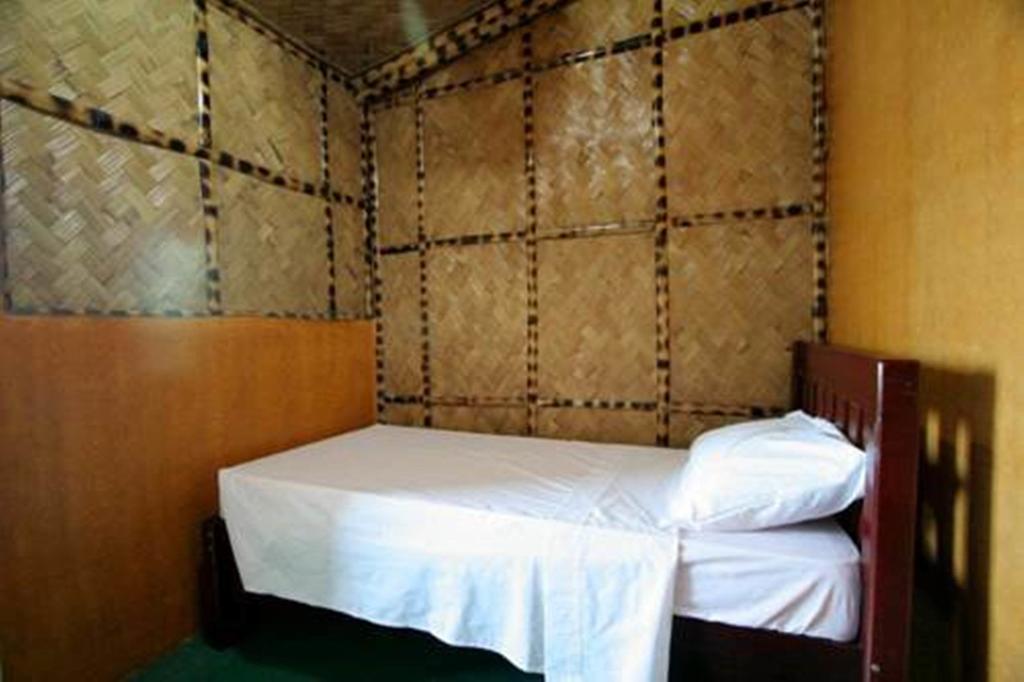 Luis Bay Travellers Lodge Coron Buitenkant foto