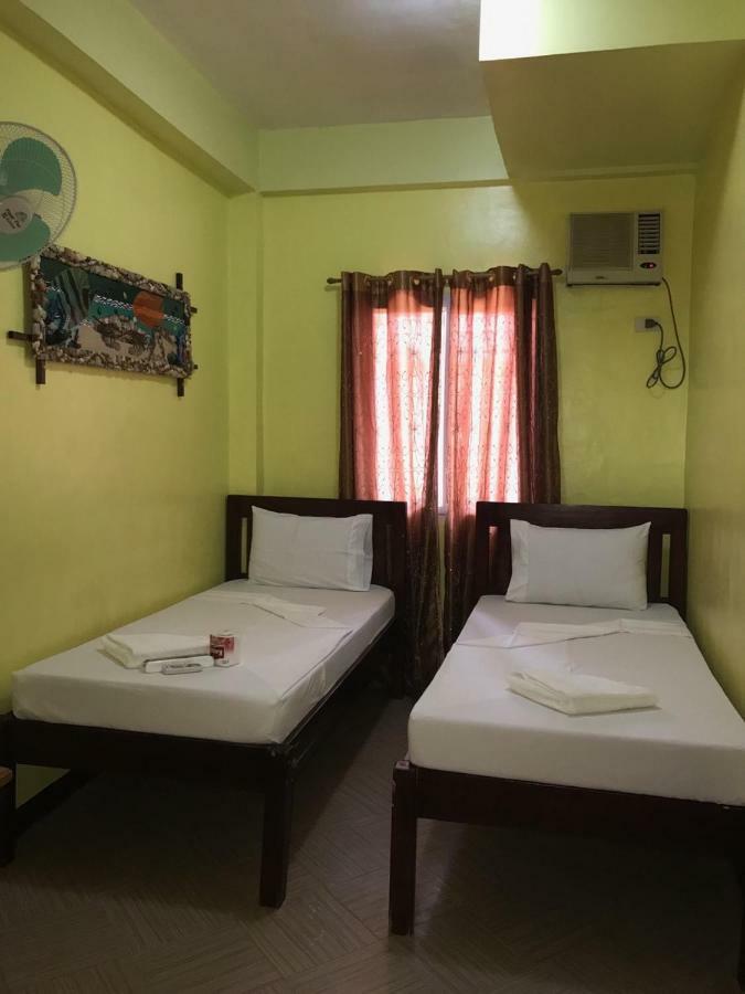 Luis Bay Travellers Lodge Coron Buitenkant foto