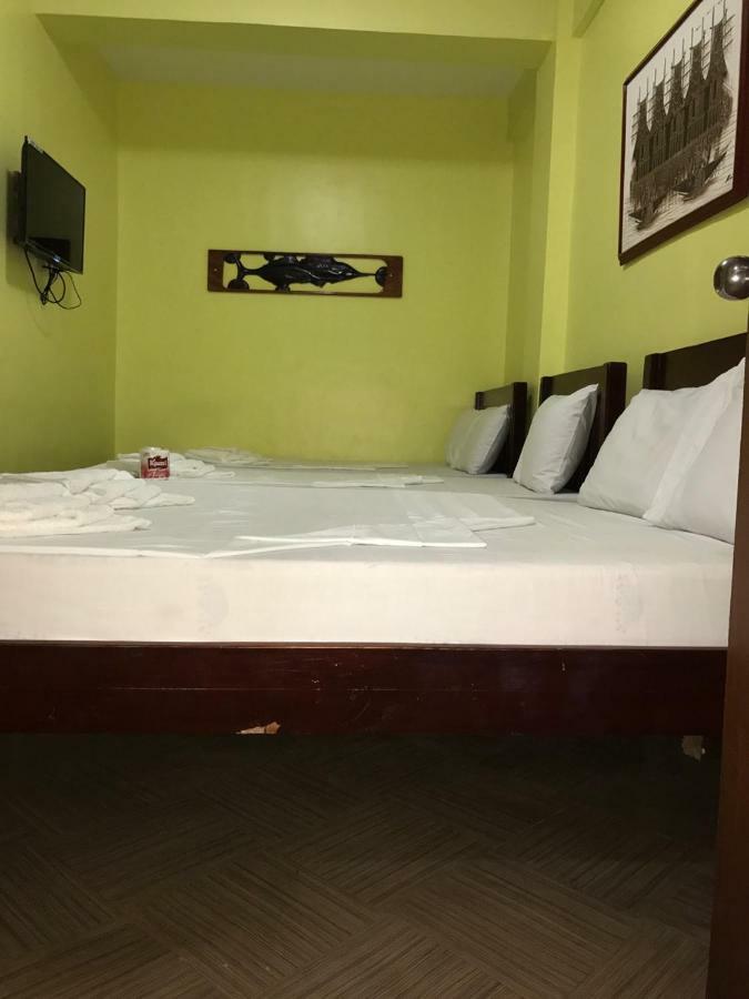 Luis Bay Travellers Lodge Coron Buitenkant foto